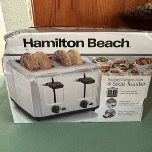 New Hamilton Beach 4 slice toaster.